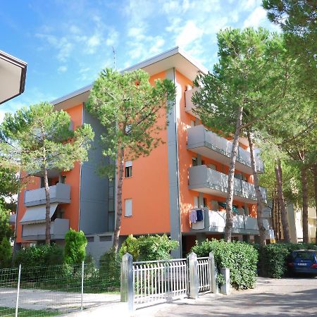 Condominio Tiziano B Bibione Exterior foto